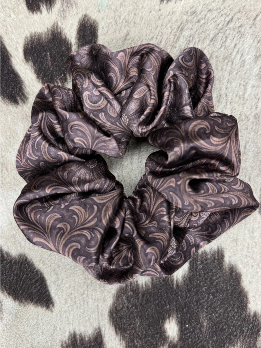 Big Bronze Bloom Scrunchie